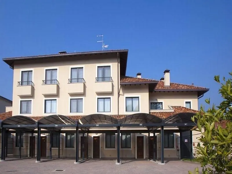 Elysium Hotel Raya Mediglia