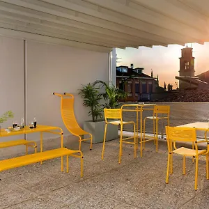 Maison d'hôtes Bnbiz - Coworking Fiorenzuola dʼArda